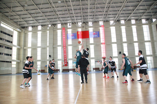 公司庆“五一”职工篮球赛完美收官